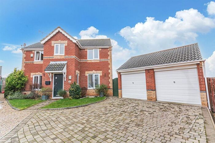 4 Bedroom Detached House For Sale In Chatsworth Road, Creswell, S80
