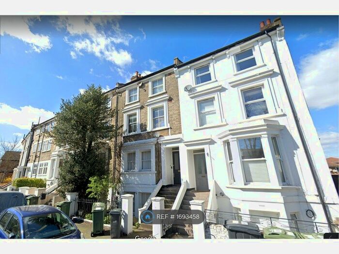 2 Bedroom Flat To Rent In West Dulwich, London, SE21