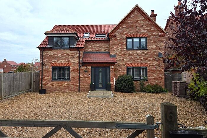 5 Bedroom Detached House For Sale In Old Bedford Road, Potton, SG19