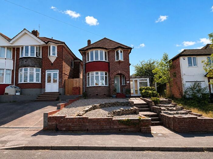 3 Bedroom Detached House To Rent In Rangoon Road, Solihull, B92
