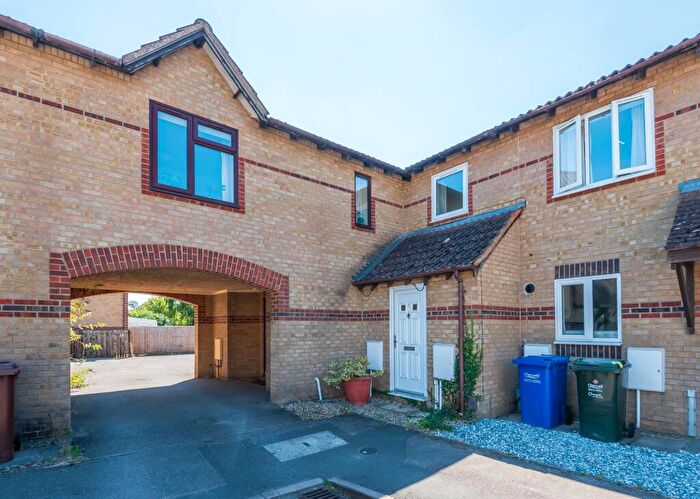 3 Bedroom End Of Terrace House To Rent In Cypress Gardens, Bicester, OX26