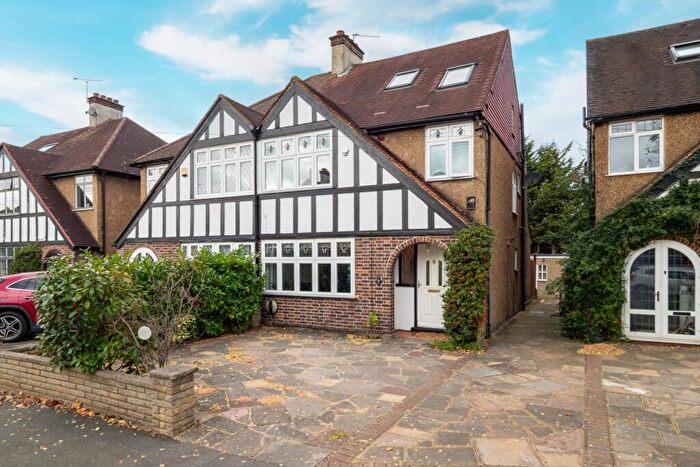 4 Bedroom Property To Rent In Harcourt Field, Wallington, SM6