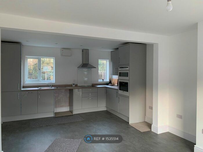 3 Bedroom Terraced House To Rent In Dennis Avenue, Beeston, Nottingham, NG9