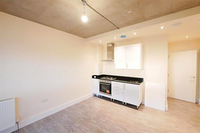 2 Bedroom Apartment To Rent In South Street, Romford, RM1