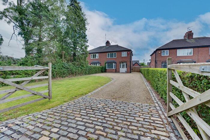 3 Bedroom Semi Detached House For Sale In Leek Road, Mossley, CW12