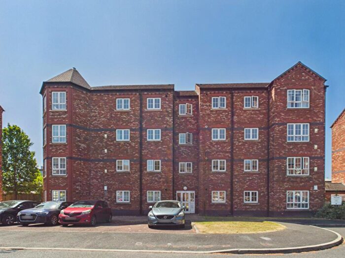3 Bedroom Flat For Sale In Thomas Brassey Close, Hoole, CH2