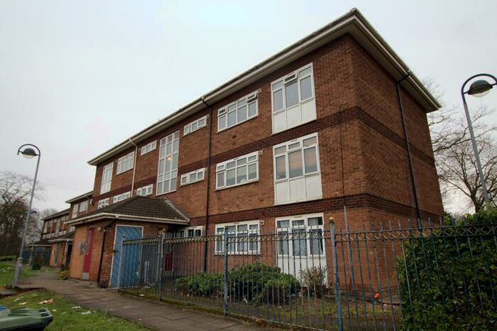 2 Bedroom Flat To Rent In Guest Grove, Birmingham, West Midlands, B19