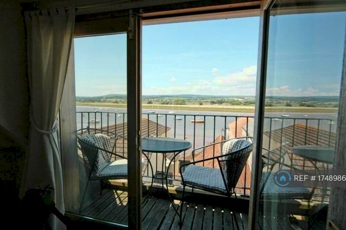 2 Bedroom Maisonette To Rent In Monmouth Hill, Exeter, EX3