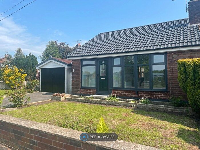 2 Bedroom Bungalow To Rent In Clive Road, Manchester, M35