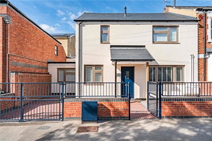 1 Bedroom Apartment To Rent In Howard Street, Oxford, Oxfordshire, OX4