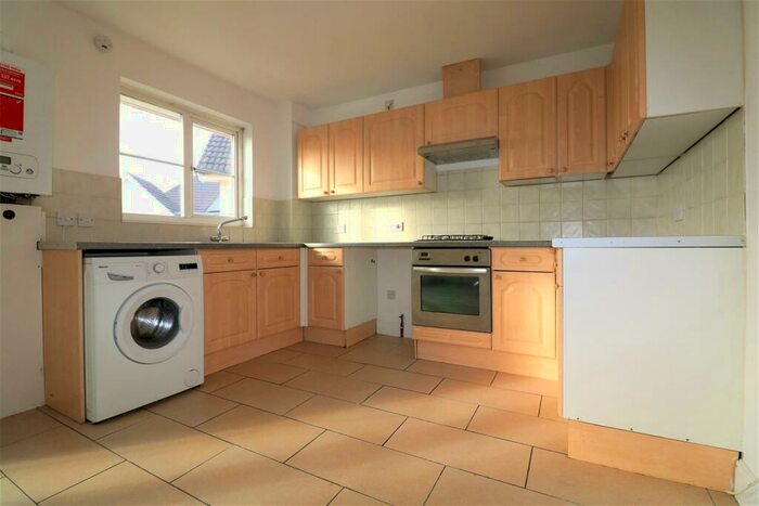 2 Bedroom Apartment To Rent In Arthur Street, Grays, RM17