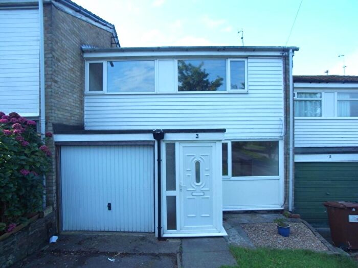 3 Bedroom Terraced House To Rent In Dale Park Avenue, Leeds, West Yorkshire, LS16