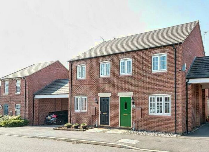 3 Bedroom Semi-Detached House To Rent In Gretton Drive, LE7