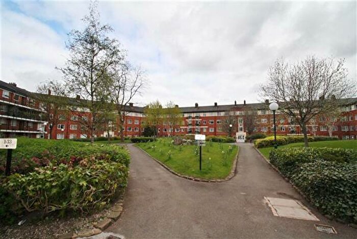 2 Bedroom Apartment To Rent In Redmires Court, St James Park, Salford, M5