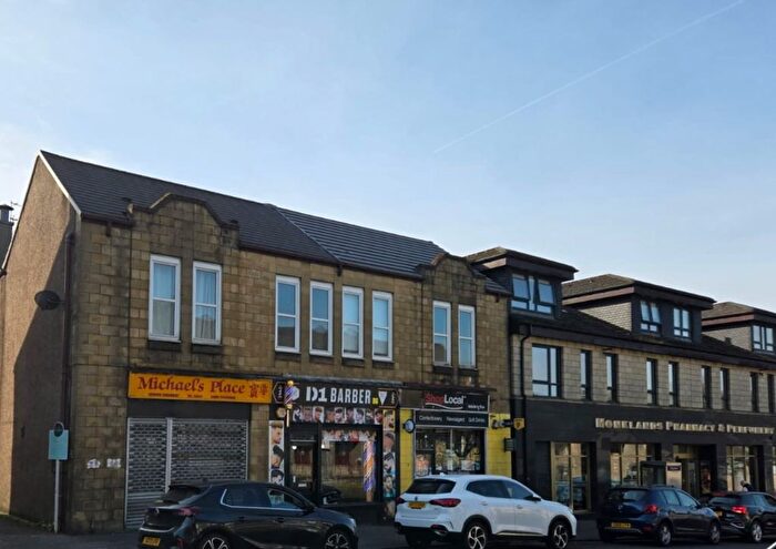 2 Bedroom Flat To Rent In Deedes Street, Airdrie, North Lanarkshire, ML6