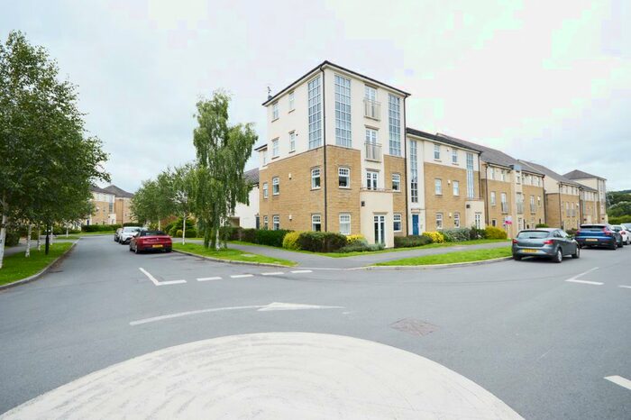3 Bedroom Flat To Rent In High Royds Drive, Menston, Leeds, West Yorkshire., LS29