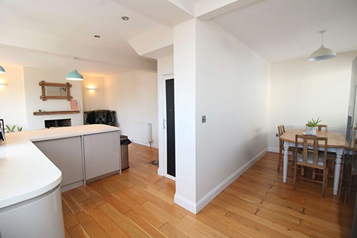 3 Bedroom Semi-detached House For Sale In Eden Grove, Paignton, TQ3