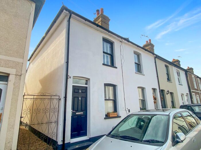 2 Bedroom End Of Terrace House To Rent In Station Road, Meopham, Gravesend, Kent, DA13
