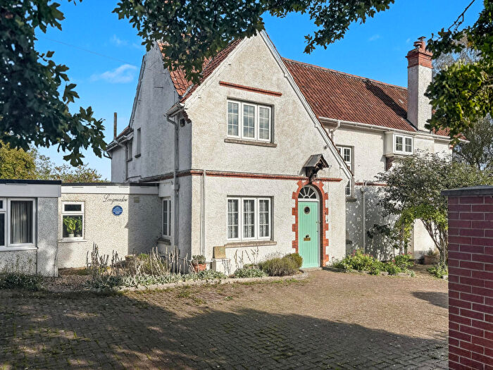 6 Bedroom Detached House For Sale In Burleigh Lane, Street, BA16