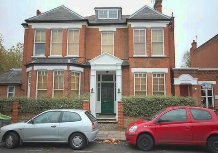 1 Bedroom Property To Rent In Sandycombe Road, Richmond, TW9