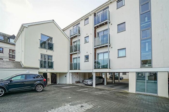 2 Bedroom Flat To Rent In Friars Lane, Plymouth, PL1