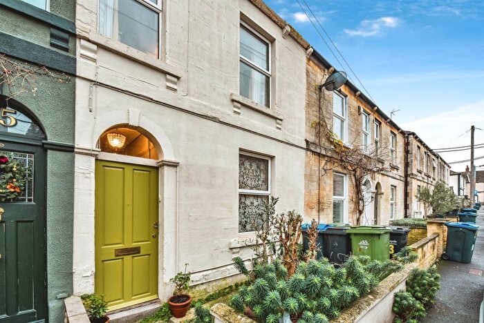 3 Bedroom Terraced House For Sale In West Street, Trowbridge, BA14