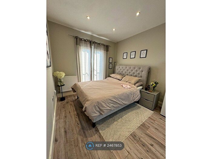 1 Bedroom Flat To Rent In Sunningfields Road, London, NW4