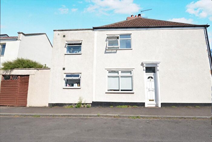 2 Bedroom End Of Terrace House For Sale In Greenbank Avenue West, Easton, Bristol, BS5
