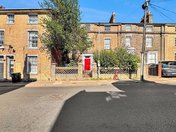 2 Bedroom Flat To Rent In Berners Street, Ipswich, IP1