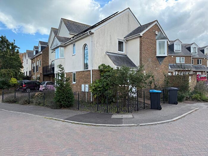 3 Bedroom Detached House For Sale In Eldon Grove, Ramsgate, CT11