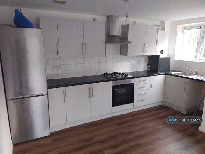 2 Bedroom Flat To Rent In Francis Avenue, Eccles, Manchester, M30