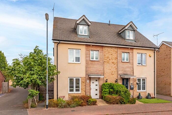 4 Bedroom Semi-Detached House For Sale In Grebe Drive, Leighton Buzzard, LU7