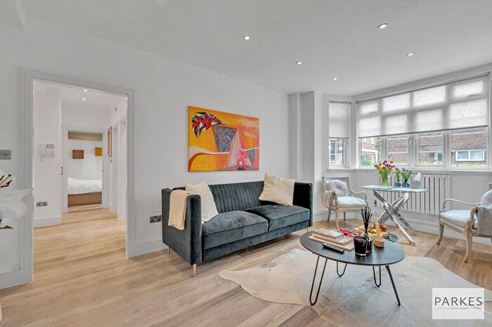 2 Bedroom Flat To Rent In Chatsworth Court, Pembroke Road, London, W8