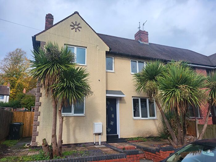 3 Bedroom Property To Rent In Leys Crescent, Brierley Hill, DY5