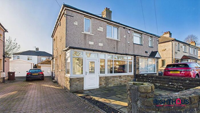 3 Bedroom Semi-Detached House For Sale In Odsal Road, Bradford, BD6