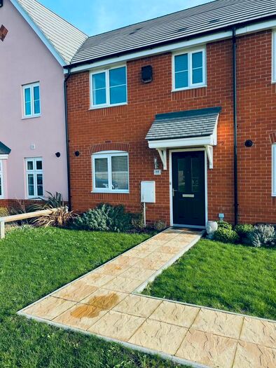 3 Bedroom Terraced House To Rent In Finch Road, NR17