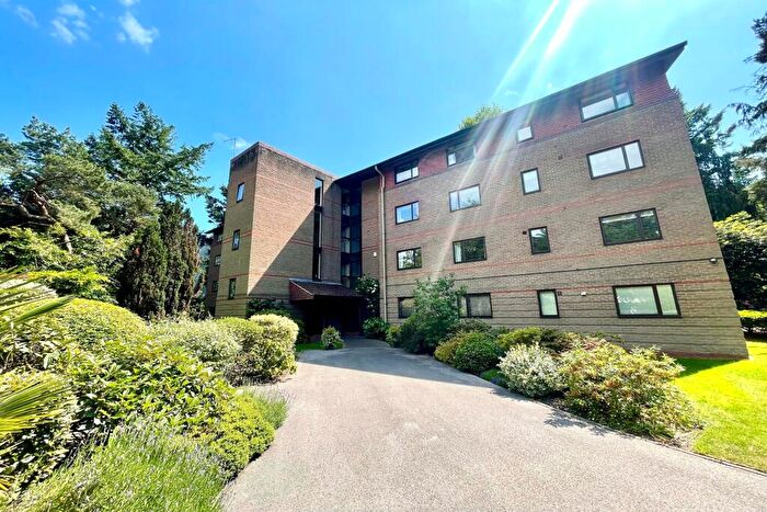 3 Bedroom Flat For Sale In Branksome Park, BH13