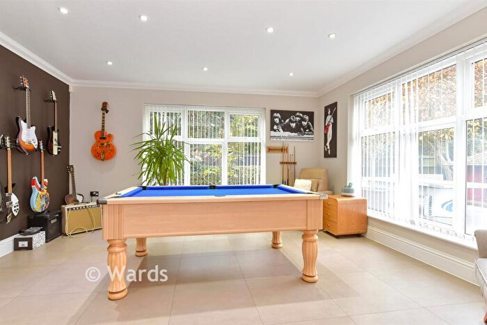 5 Bedroom Detached House For Sale In Dillywood Lane, Higham, Rochester, Kent, ME3