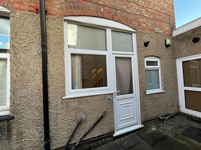 1 Bedroom Flat To Rent In Clarendon Park Road, Leicester, LE2