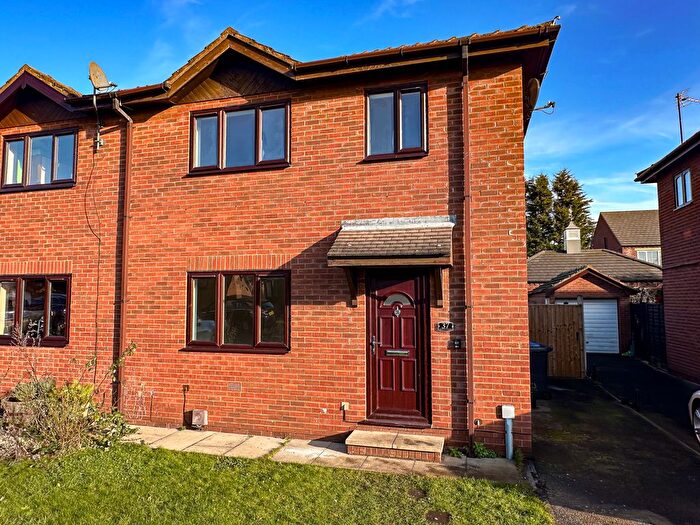 3 Bedroom Property To Rent In Allendale Gardens, Doncaster, DN5