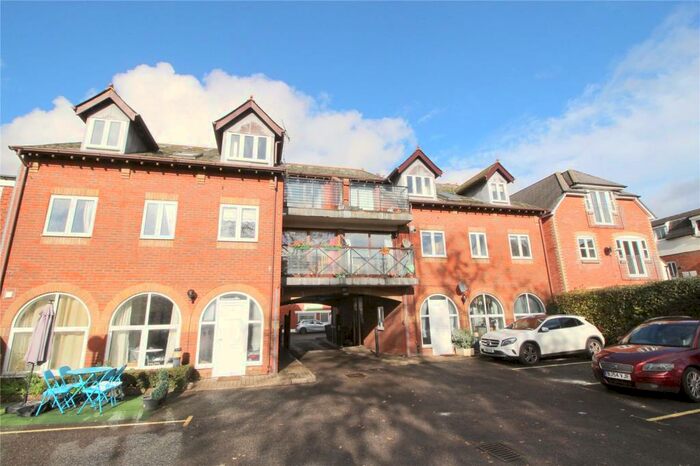 2 Bedroom Apartment To Rent In Shore Road, Warsash, Southampton, SO31