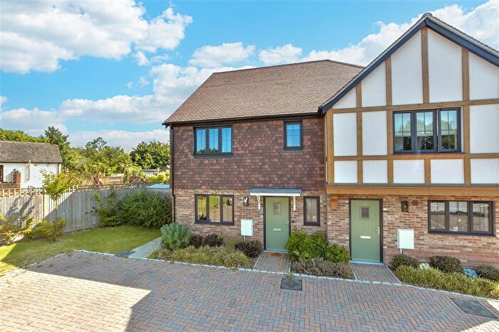 3 Bedroom Semi-detached House For Sale In Sapphire Park, Sutton Valence, Kent, ME17