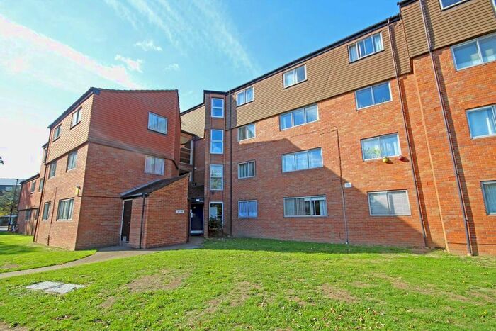 1 Bedroom Flat To Rent In Cranston Close, Hounslow, TW3