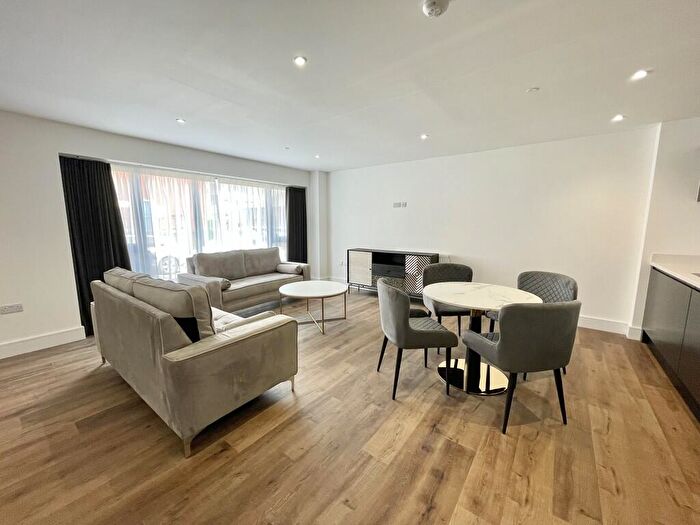 3 Bedroom Town House To Rent In Lower Brunswick Street, Leeds, LS2