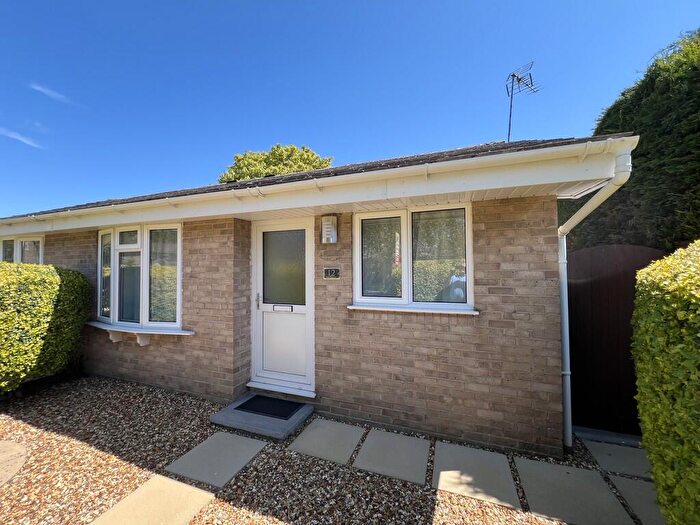 2 Bedroom Semi-Detached Bungalow For Sale In Magdalen Way, BS22