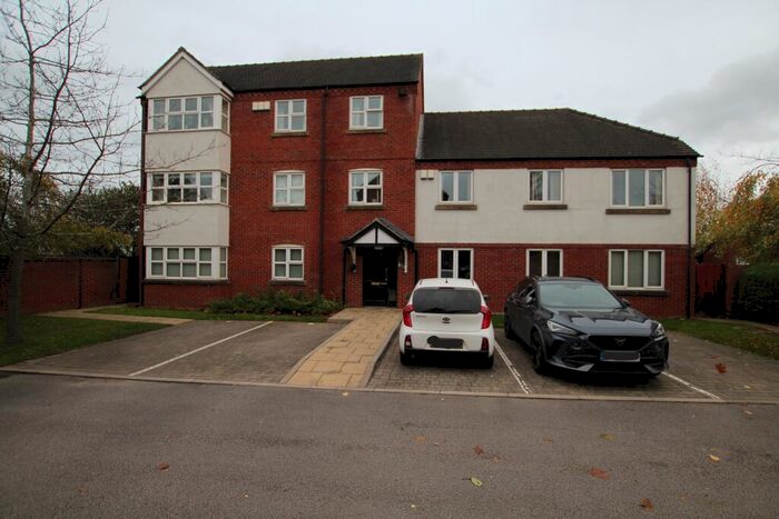 2 Bedroom Flat To Rent In Sharlotte Court, Uttoxeter, ST14