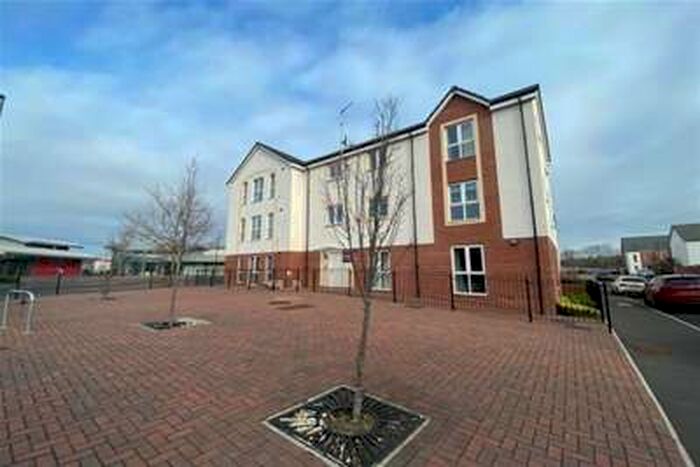 2 Bedroom House To Rent In Kenney Street, Bristol, BS13