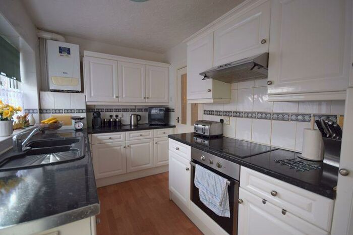 2 Bedroom Detached Bungalow For Sale In Green Lane, Heywood, OL10