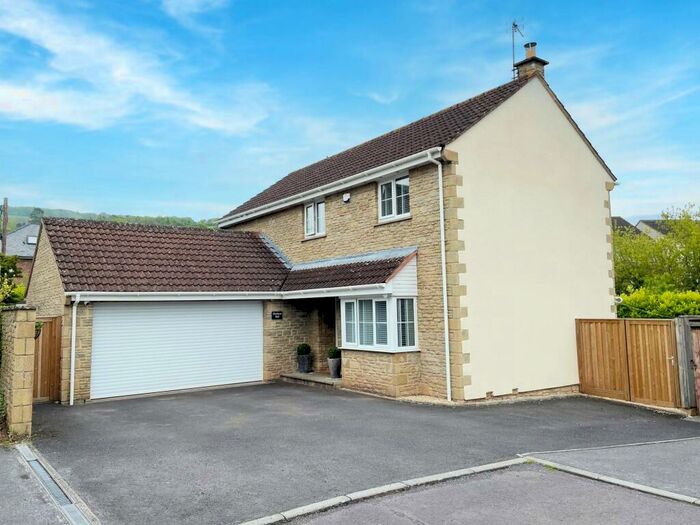 4 Bedroom Detached House To Rent In Draycott, Somerset, BS27