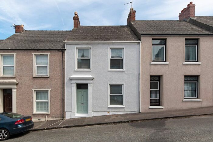 4 Bedroom Terraced House For Sale In Gwyther Street, Pembroke Dock, SA72